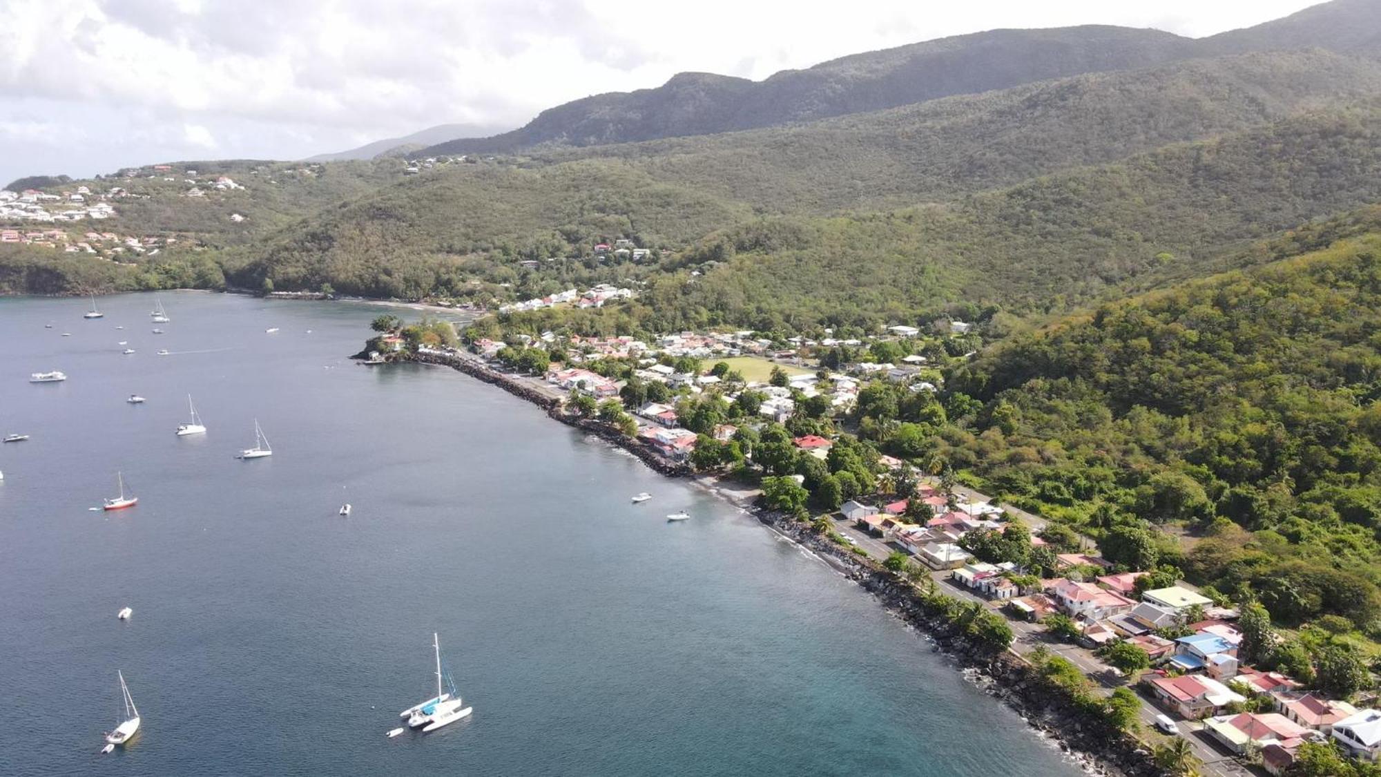 Logements Vue Mer Acces Piscine En Guadeloupe Bouillante Exterior photo