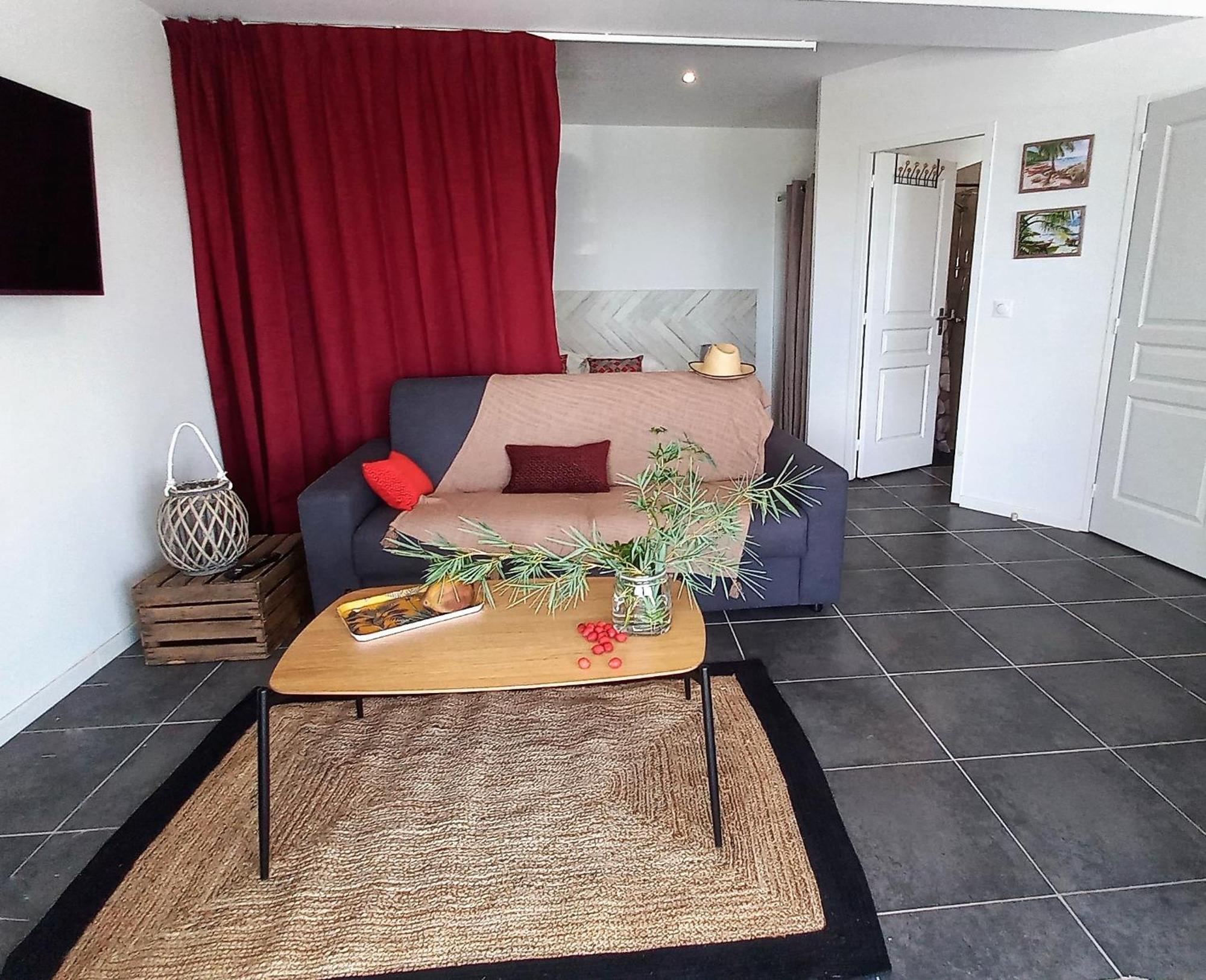 Logements Vue Mer Acces Piscine En Guadeloupe Bouillante Exterior photo